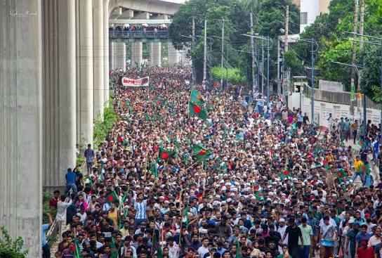 ৩৬ জুলাইয়ের স্মৃতি: সেরা জুলাই নিয়ে ক্যাপশন, স্লোগান ও স্ট্যাটাস